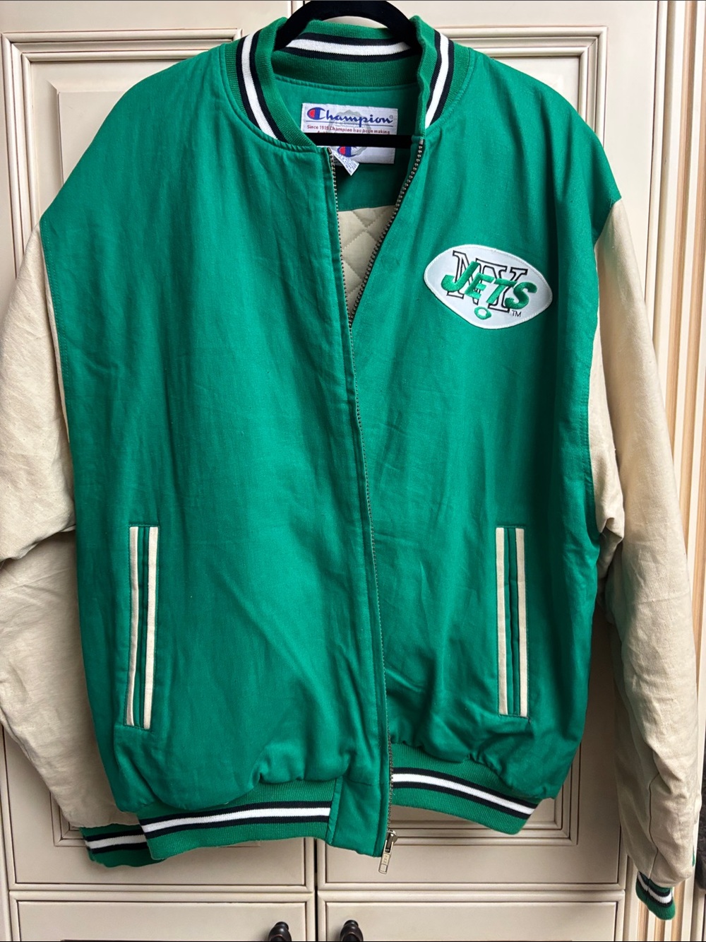 CHAMPION NY JETS VINTAGE JACKET LARGE NEW